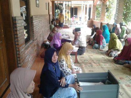 WARGA ANTUSIAS IKUTI POSYANDU SAKINAH